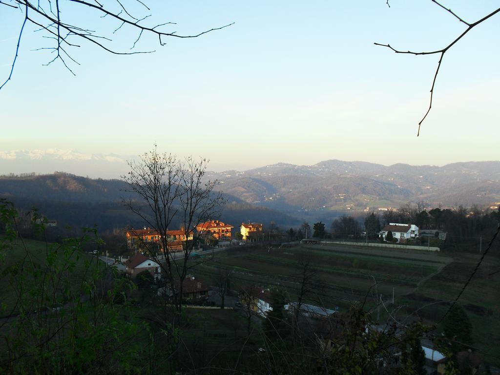 Bed and Breakfast Il Cortiletto Dei Capperi Gassino Torinese Zimmer foto